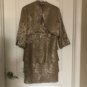 R&M Richards Size 8 Short Gold Dress with Bolero Jacket